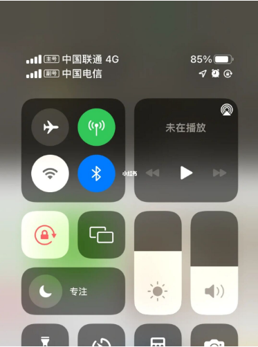 西昌镇苹果手机维修分享iPhone双卡信号解决办法 