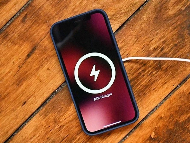 西昌镇苹果手机维修分享iPhone 12可以随便充电吗 